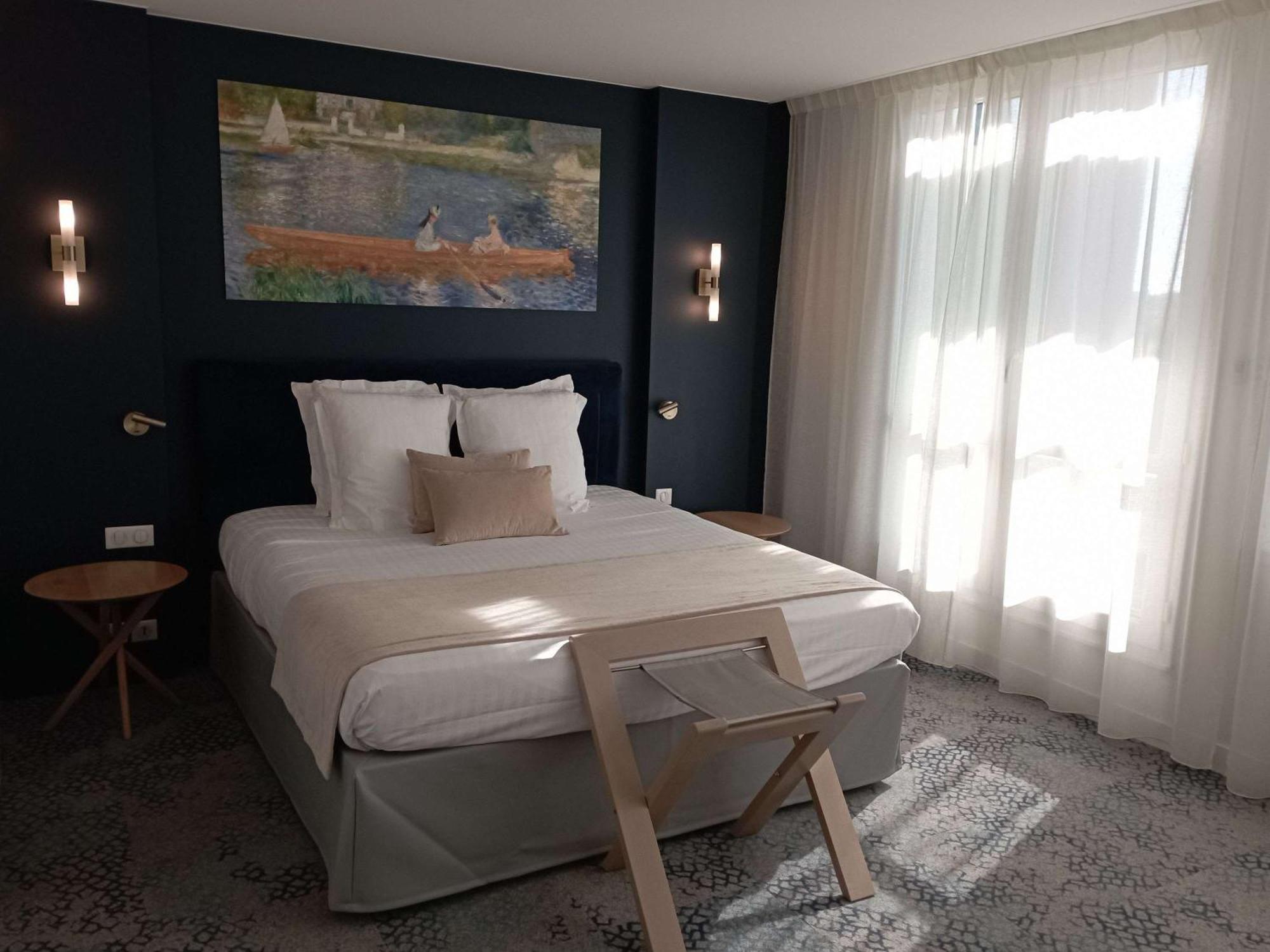 Mercure Centre Hotel 4*